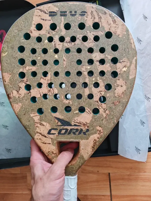 Cork Extreme Deus padel racket front view
