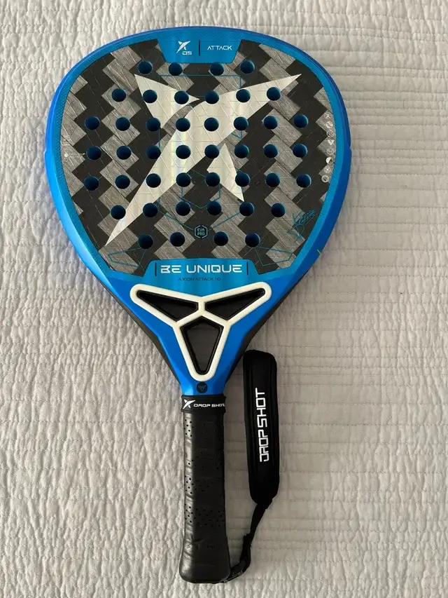 Drop Shot Axion Attack 1.0 padel racket front view
