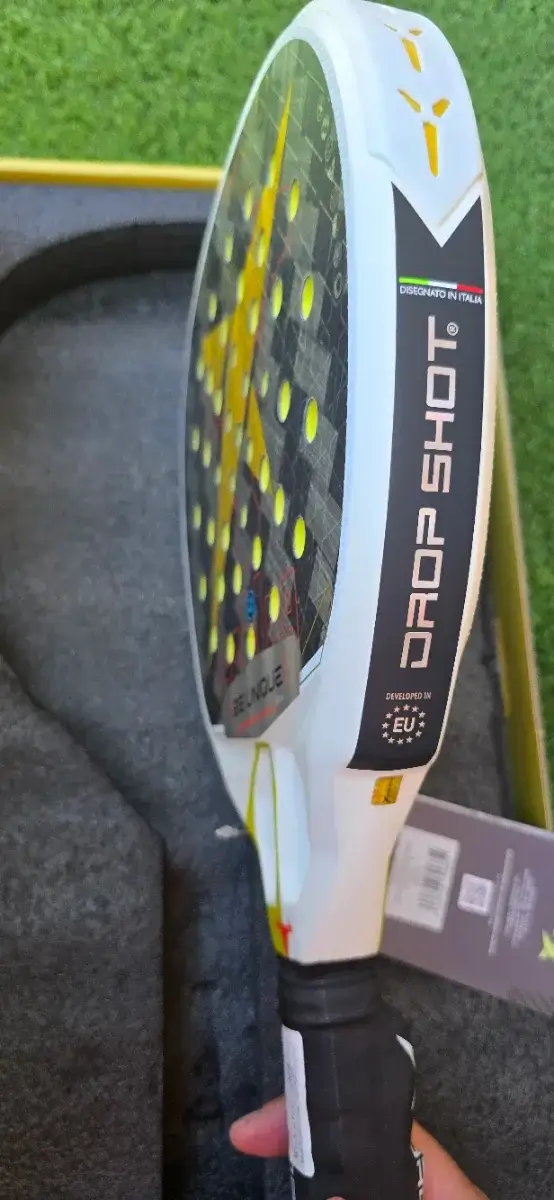 Drop Shot Explorer Pro Attack 1.0 by Lucas Campagnolo padel racket detail