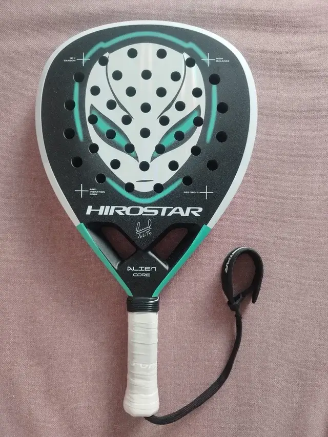 Hirostar Alien Core 26 - Tolito Aguirre padel racket front view