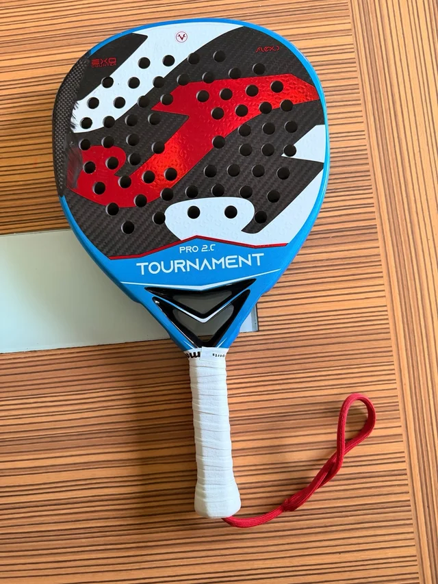 Joma TOURNAMENT PRO black red padel racket front view