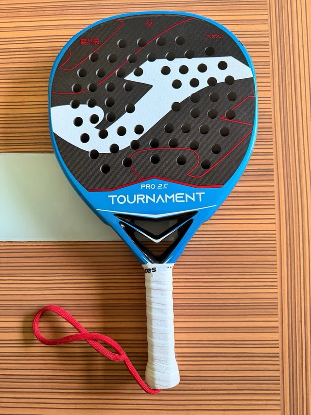 Joma TOURNAMENT PRO black red padel racket detail